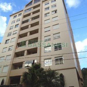 Apartamento com 88m², 3 dormitórios, 1 vaga, no bairro Lourdes em Caxias do Sul para Comprar