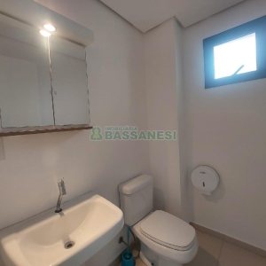 Sala com 80m², no bairro Centro em Caxias do Sul para Alugar