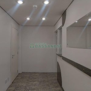 Sala com 50m², no bairro Centro em Caxias do Sul para Alugar
