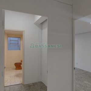 Sala com 50m², no bairro Centro em Caxias do Sul para Alugar