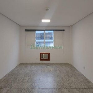 Sala com 50m², no bairro Centro em Caxias do Sul para Alugar