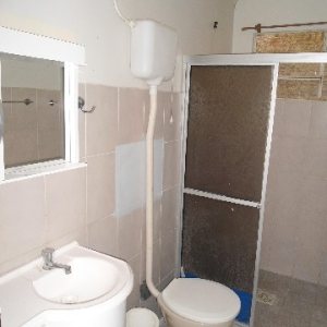 Casa com 180m², 3 dormitórios, 2 vagas, no bairro Desvio Rizzo em Caxias do Sul para Comprar