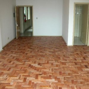 Sala com 50m², no bairro Centro em Caxias do Sul para Comprar