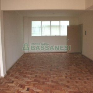 Sala com 49m², no bairro Centro em Caxias do Sul para Alugar