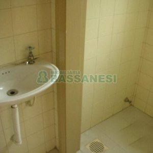 Sala com 49m², no bairro Centro em Caxias do Sul para Alugar