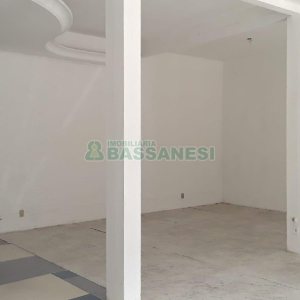 Predio com 539m², 4 vagas, no bairro Centro em Caxias do Sul para Comprar