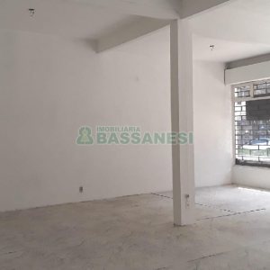 Predio com 539m², 4 vagas, no bairro Centro em Caxias do Sul para Comprar