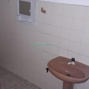 Predio com 539m², 4 vagas, no bairro Centro em Caxias do Sul para Comprar