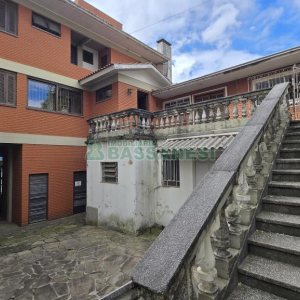 Predio com 539m², 4 vagas, no bairro Centro em Caxias do Sul para Comprar