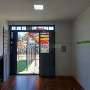 Loja com 150m², no bairro Medianeira em Caxias do Sul para Alugar
