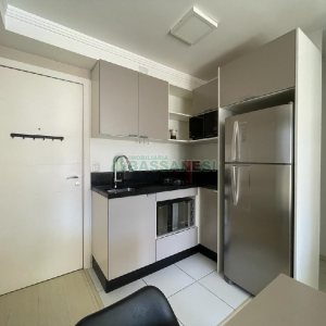 Apto Mobiliado com 34m², 1 dormitório, 1 vaga, no bairro São Pelegrino em Caxias do Sul para Comprar