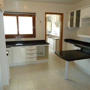 Apartamento com 79m², 2 dormitórios, 1 vaga, no bairro Centro em Caxias do Sul para Alugar
