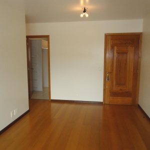 Apartamento com 79m², 2 dormitórios, 1 vaga, no bairro Centro em Caxias do Sul para Alugar