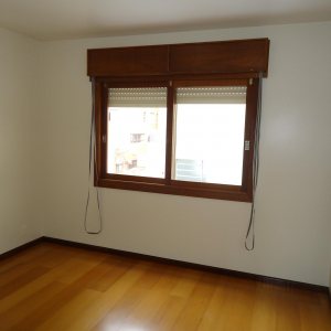 Apartamento com 79m², 2 dormitórios, 1 vaga, no bairro Centro em Caxias do Sul para Alugar