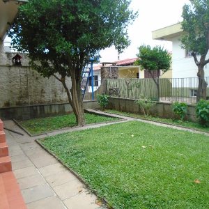 Casa Comercial com 280m², 3 dormitórios, no bairro Centro em Caxias do Sul para Alugar