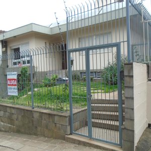 Casa Comercial com 280m², 3 dormitórios, no bairro Centro em Caxias do Sul para Alugar