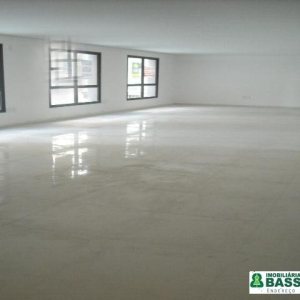 Sala com 80m², 1 vaga, no bairro Centro em Caxias do Sul para Alugar