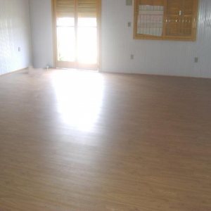 Loja com 301m², no bairro Desvio Rizzo em Caxias do Sul para Comprar