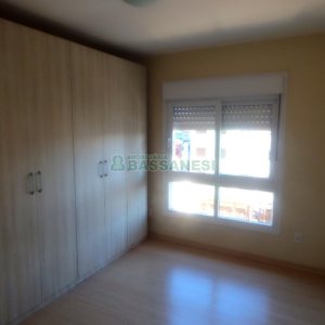Apartamento com 71m², 2 dormitórios, 2 vagas, no bairro Lourdes em Caxias do Sul para Comprar