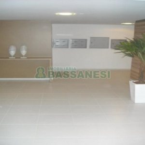Apartamento com 71m², 2 dormitórios, 2 vagas, no bairro Lourdes em Caxias do Sul para Comprar