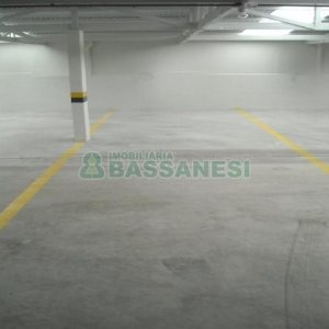 Apartamento com 71m², 2 dormitórios, 2 vagas, no bairro Lourdes em Caxias do Sul para Comprar