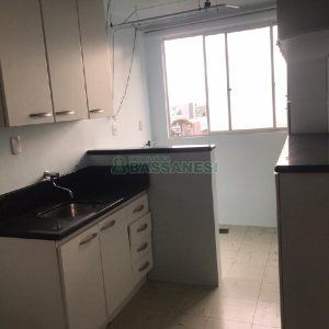Apartamento com 44m², 1 dormitório, no bairro Centro em Caxias do Sul para Comprar