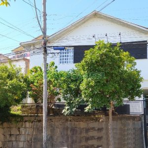 Casa com 225m², 3 dormitórios, 2 vagas, no bairro Universitário em Caxias do Sul para Comprar