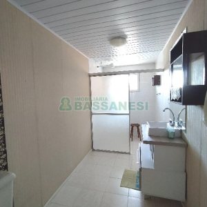 Casa com 225m², 3 dormitórios, 2 vagas, no bairro Universitário em Caxias do Sul para Comprar