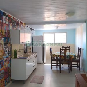 Casa com 225m², 3 dormitórios, 2 vagas, no bairro Universitário em Caxias do Sul para Comprar