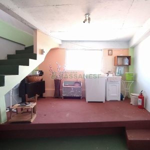 Casa com 225m², 3 dormitórios, 2 vagas, no bairro Universitário em Caxias do Sul para Comprar