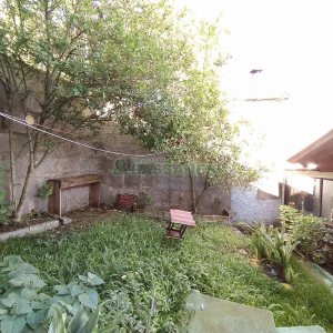 Casa com 225m², 3 dormitórios, 2 vagas, no bairro Universitário em Caxias do Sul para Comprar