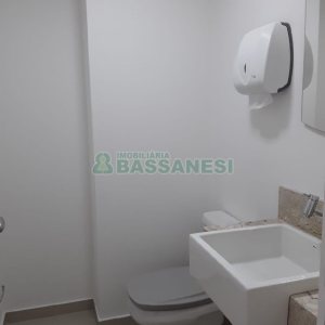 Sala com 61m², 1 vaga, no bairro Centro em Caxias do Sul para Alugar