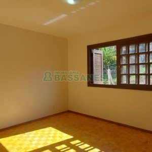 Apartamento com 90m², 3 dormitórios, 2 vagas, no bairro Santa Catarina em Caxias do Sul para Alugar