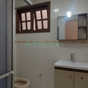 Apartamento com 90m², 3 dormitórios, 2 vagas, no bairro Santa Catarina em Caxias do Sul para Alugar