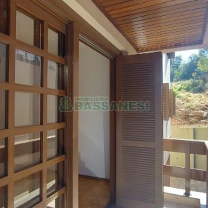 Apartamento com 90m², 3 dormitórios, 2 vagas, no bairro Santa Catarina em Caxias do Sul para Alugar