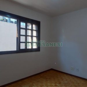 Apartamento com 90m², 3 dormitórios, 2 vagas, no bairro Santa Catarina em Caxias do Sul para Alugar