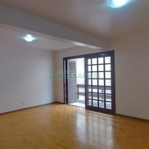 Apartamento com 106m², 3 dormitórios, 2 vagas, no bairro Santa Catarina em Caxias do Sul para Alugar