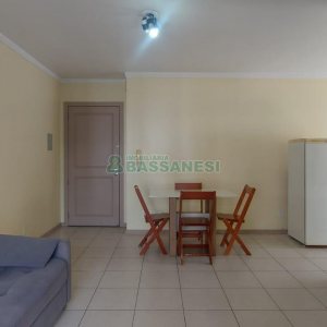 Apto Mobiliado com 55m², 1 dormitório, 1 vaga, no bairro Centro em Caxias do Sul para Alugar