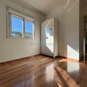 Apto Mobiliado com 76m², 2 dormitórios, 1 vaga, no bairro Jardelino Ramos em Caxias do Sul para Alugar