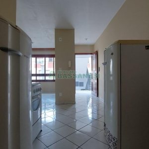 Apartamento com 30m², 1 dormitório, 1 vaga, no bairro Petrópolis em Caxias do Sul para Alugar