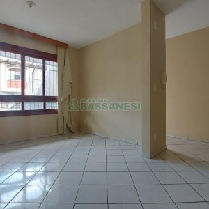 Apartamento com 30m², 1 dormitório, 1 vaga, no bairro Petrópolis em Caxias do Sul para Alugar