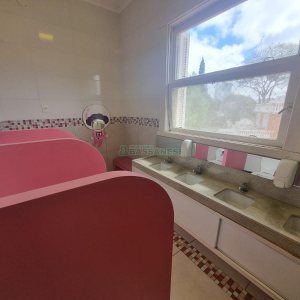 Casa Comercial com 530m², no bairro Petrópolis em Caxias do Sul para Alugar
