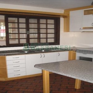 Apto Mobiliado com 148m², 2 dormitórios, 2 vagas, no bairro Centro em Caxias do Sul para Comprar