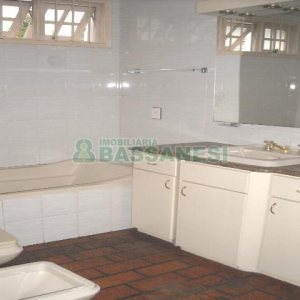 Apto Mobiliado com 148m², 2 dormitórios, 2 vagas, no bairro Centro em Caxias do Sul para Comprar