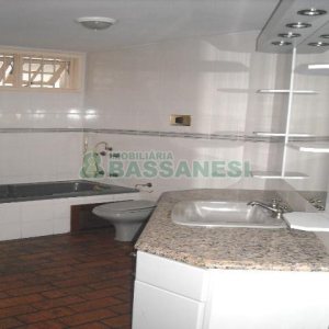 Apto Mobiliado com 148m², 2 dormitórios, 2 vagas, no bairro Centro em Caxias do Sul para Comprar