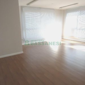 Sala com 39m², 1 vaga, no bairro Centro em Caxias do Sul para Comprar