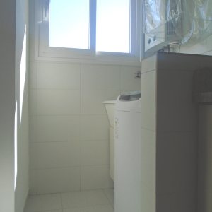Apto Mobiliado com 52m², 1 dormitório, 1 vaga, no bairro Lourdes em Caxias do Sul para Comprar