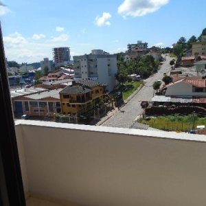 Apartamento com 80m², 2 dormitórios, 2 vagas, no bairro Bela Vista em Caxias do Sul para Alugar