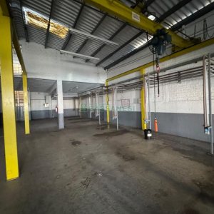 Pavilhão com 400m², no bairro Cristo Redentor em Caxias do Sul para Alugar
