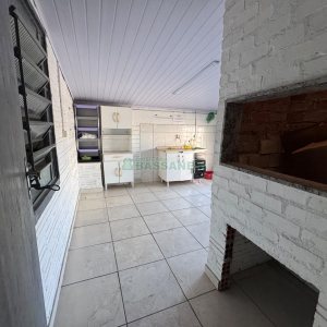 Pavilhão com 400m², no bairro Cristo Redentor em Caxias do Sul para Alugar